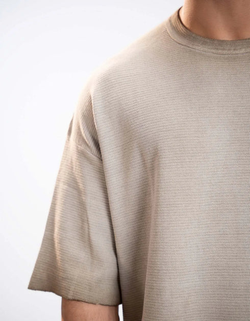 TEXTURED TIE-DYE T-SHIRT